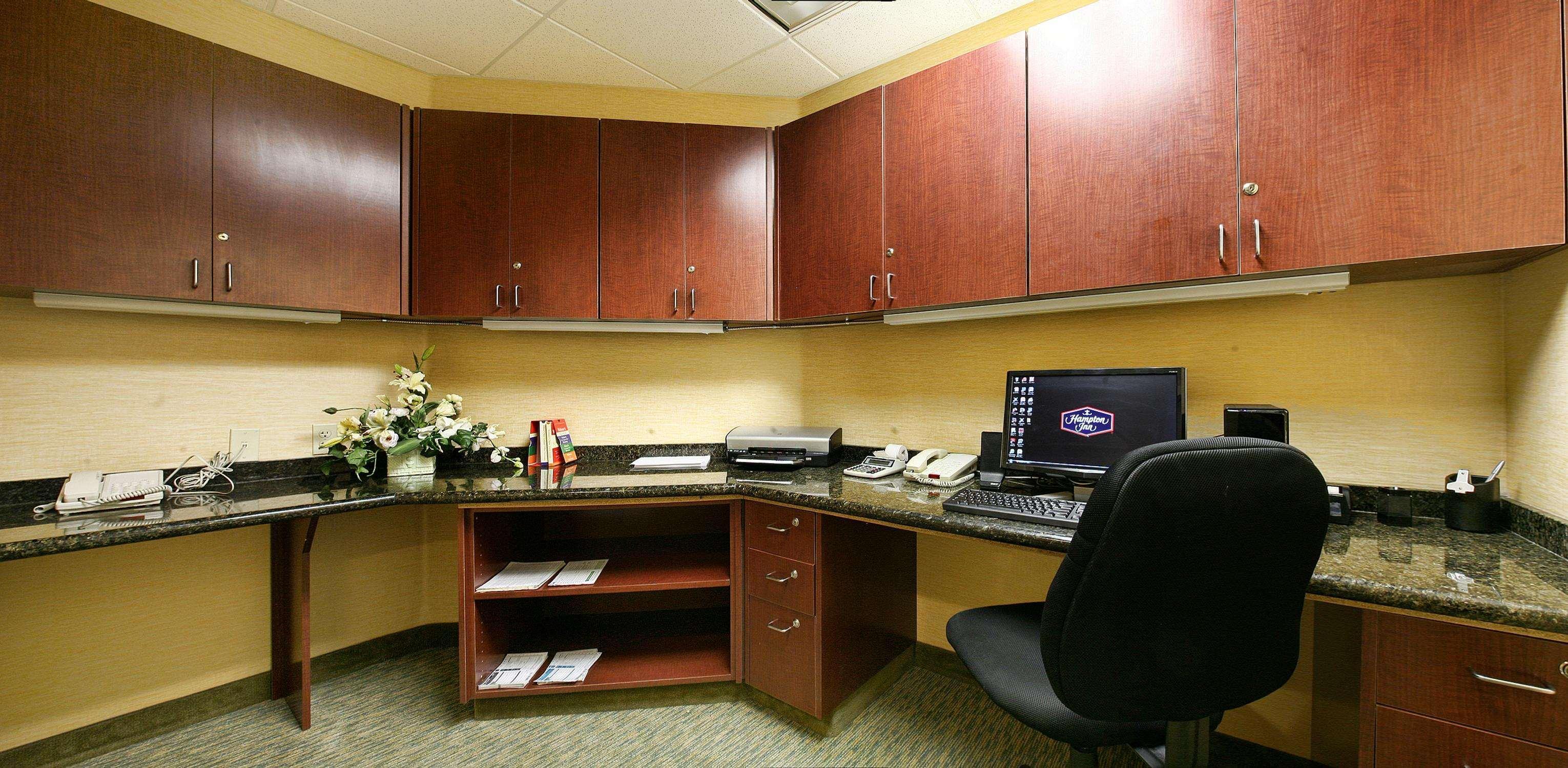 Hotel Hampton By Hilton Brentwood Facilidades foto