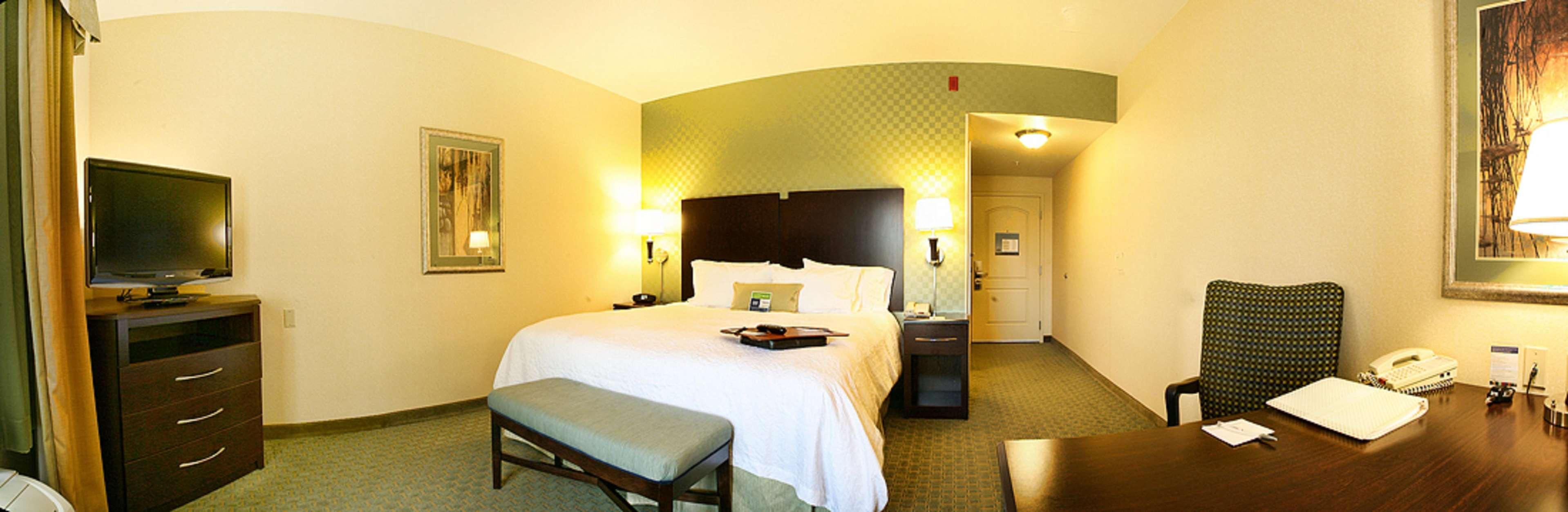 Hotel Hampton By Hilton Brentwood Exterior foto